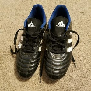 Men's Sz 9 Adidas Soccer Cleats